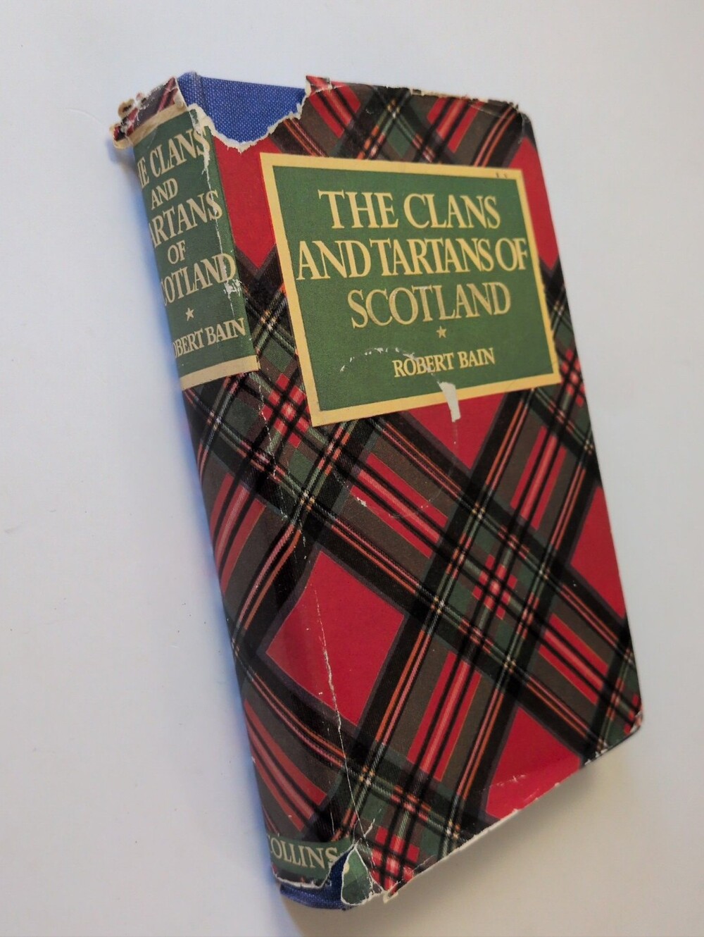 The Clans and Tartans of Scotland - Robert Bain - 1954